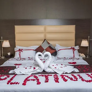 https://n-platinum-hotel.medinahotel.net